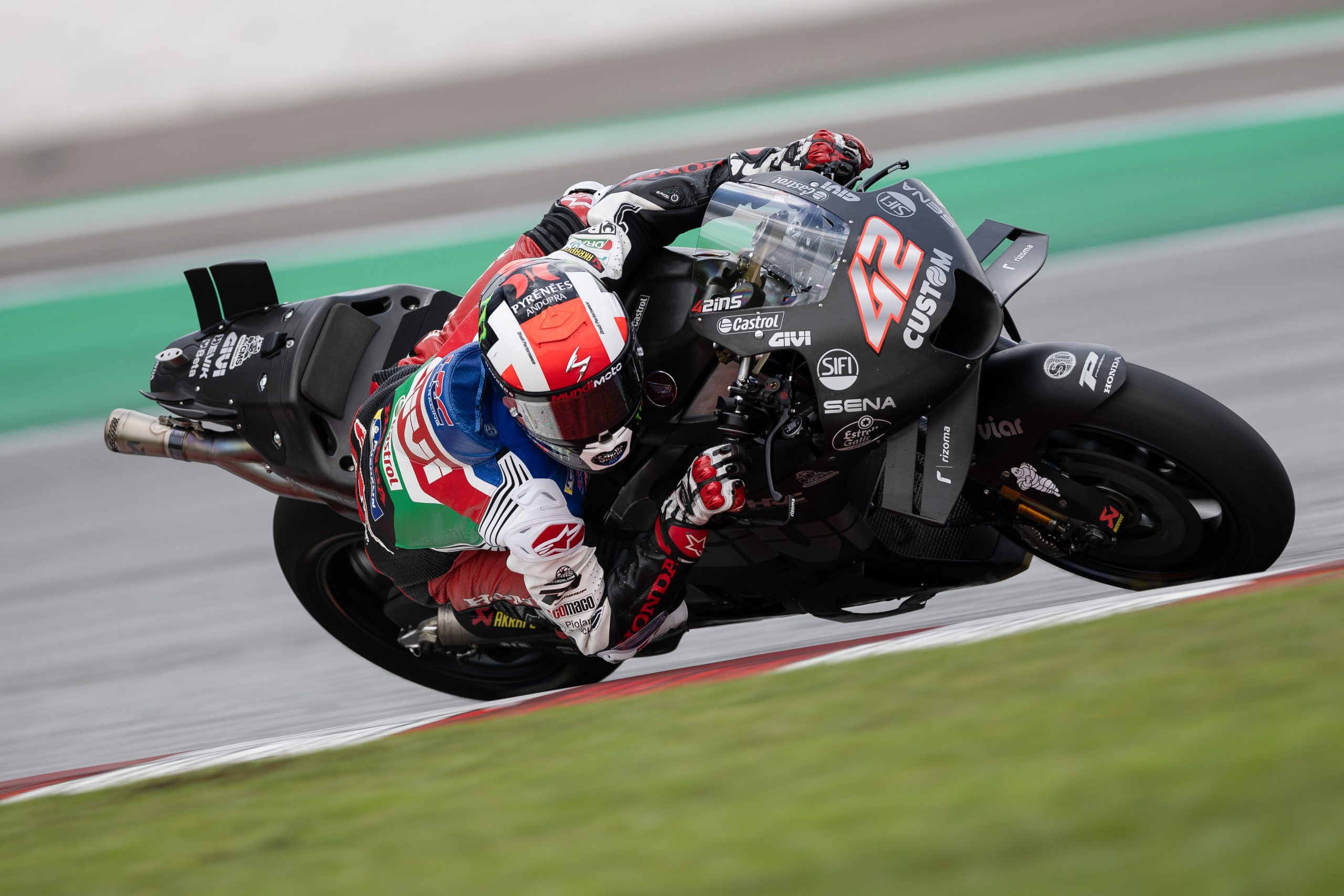 alex-rins-completes-his-first-2023-official-test-with-lcr-honda-castrol